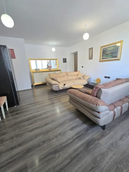 Tirane, shitet apartament 2+1 Kati 6, 90 m² 195.000 € (ISH FUSHA E AVIACIONIT)