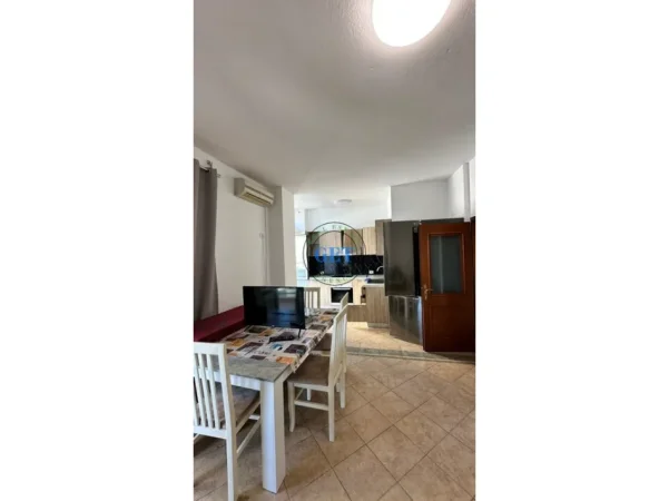 Durres, jepet me qera apartament 2+1+Ballkon Kati 1, 75 m² 350 € (Galaktiku)