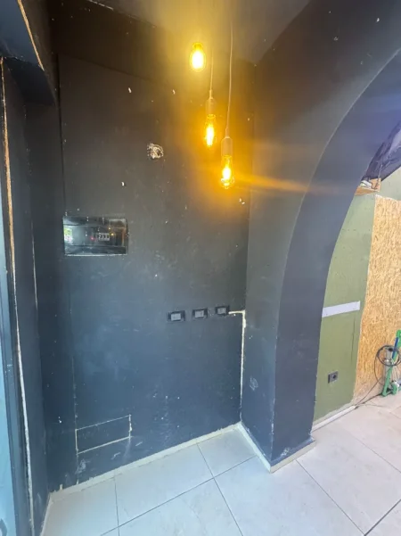 Durres, jepet me qera ambjent biznesi Kati 0, 53 m² 470 € 