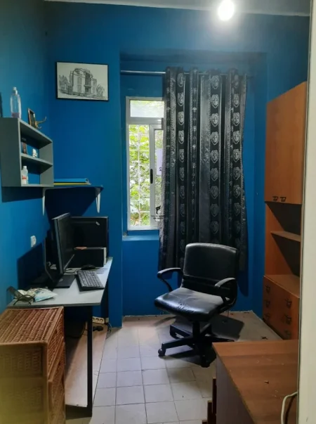 Tirane, shitet zyre Kati 1, 75 m² 226.000 € (PARKU RINIA)