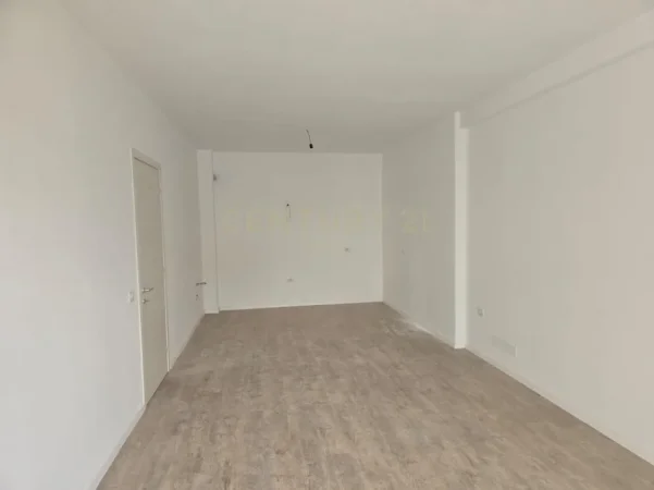 Tirane, shitet apartament 2+1+Ballkon Kati 7, 97 m² 172.000 € 