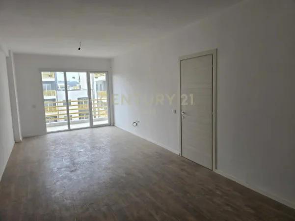 Tirane, shitet apartament 2+1+Ballkon Kati 7, 97 m² 172.000 € 