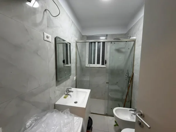 Durres, shitet apartament 1+1+Ballkon Kati 5, 55 m² 70.000 € (Golem)