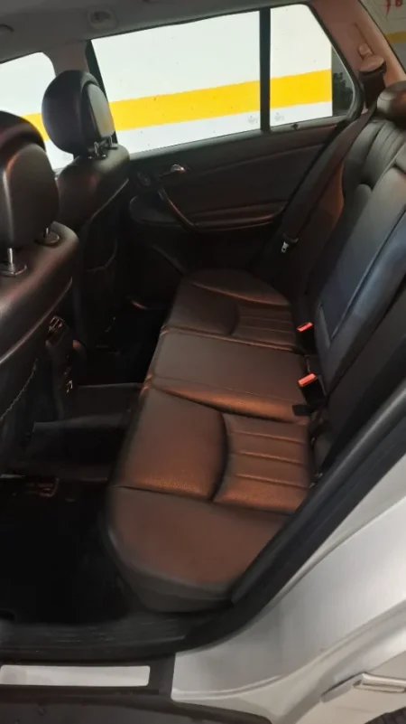 Tirane, shes makine me portobagazh Mercedes c klas 220 Nafte, gri metalizato automatik Klima 300.000 km 3.850 €