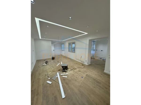 jap me qera ambjent biznesi Kati 1, 145 m² 1.200 € (SHKOLLA E BALETIT)