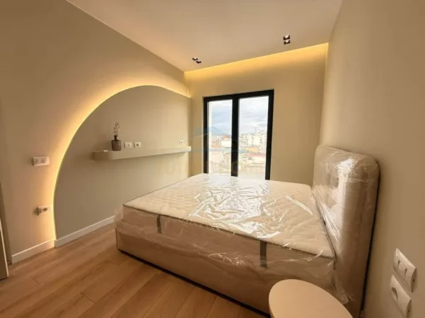 Tirane, shitet apartament 1+1+Ballkon Kati 7, 64 m² 215.000 € (Rruga e Barrikadave)
