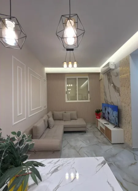 Tirane, jepet me qera apartament 1+1 Kati 1, 60 m² 550 € (Bill Clinton Street)