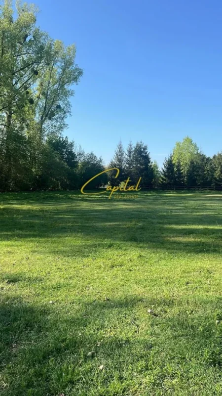 Tirane, shitet toke , 1.400 m² 360.000 € (LIQENI I THATE)