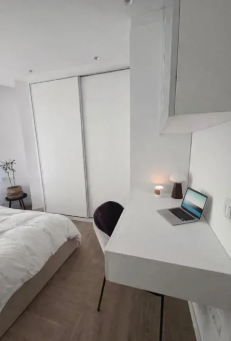 Tirane, jepet me qera apartament 1+1/ post parkimi Kati 0, 65 m² 800 € (Rezidenca Kodra e Diellit 1)