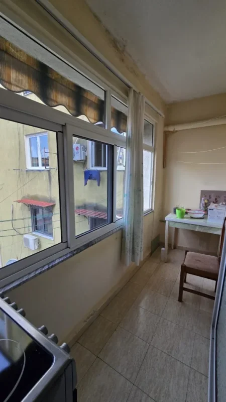 Tirane, shitet apartament 1+1 Kati 4, 53 m² 95.000 € (Ali Demi)