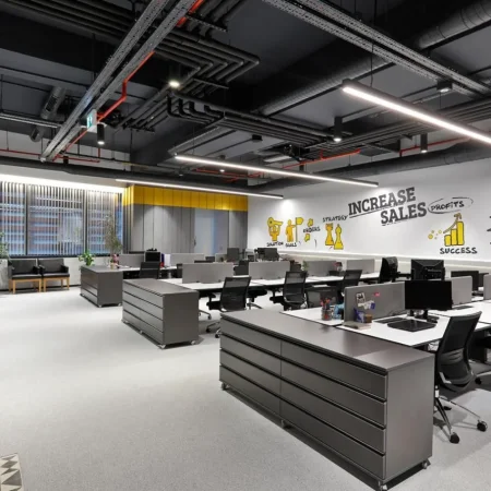 Tirane, jepet me qera zyre Kati 2, 750 m² 7.500 € (ASTIR)