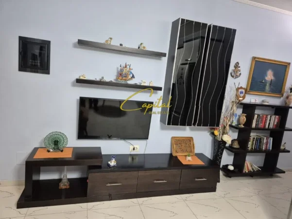 Tirane, jepet me qera apartament 2+1 Kati 6, 90 m² 650 € (ISH TREGU ELEKTRIK)