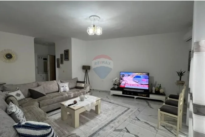 Tirane, shitet apartament 2+1 Kati 1, 104 m² 150.000 € (Fresk)