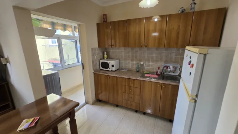 Tirane, shitet apartament 1+1 Kati 4, 54 m² 95.000 € (Ali Demi)