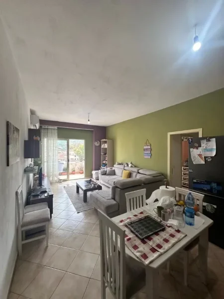Tirane, shitet apartament 2+1 Kati 4, 93 m² 120.000 € (Misto Mame)