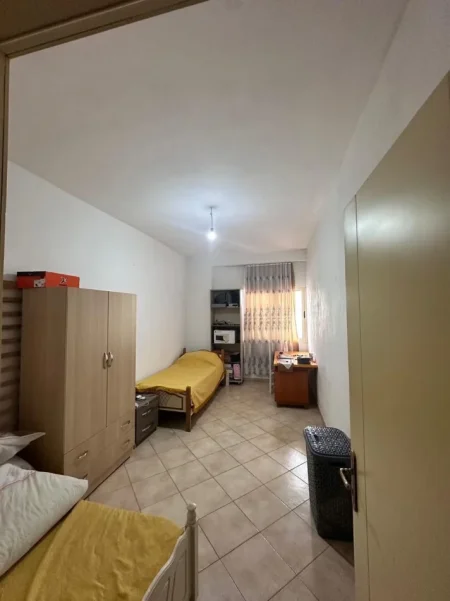 Tirane, shitet apartament 2+1 Kati 4, 93 m² 120.000 € (Misto Mame)