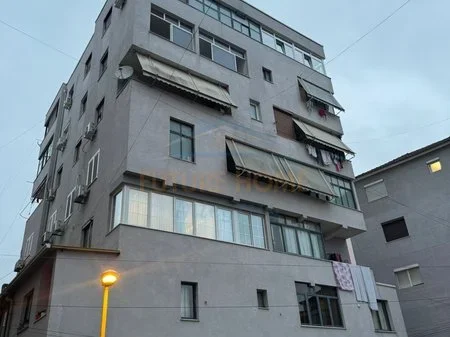 Tirane, shitet apartament 1+1 Kati 6, 80 m² 150.000 € 