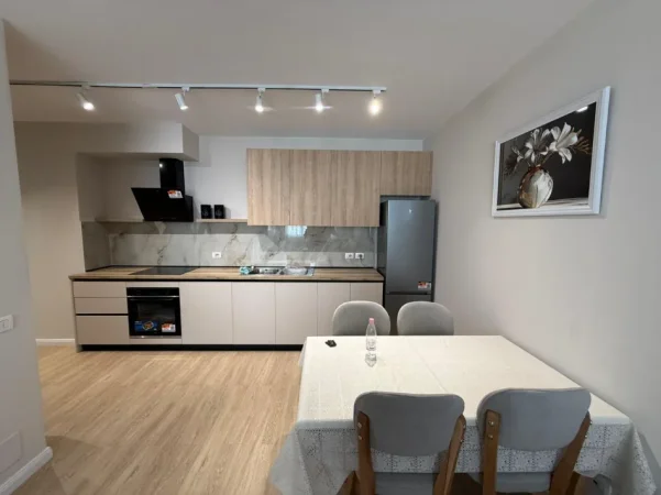 Tirane, jepet me qera apartament 1+1 Kati 3, (21 dhjetori)