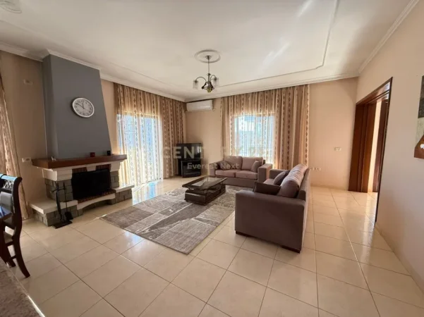 Kamez , jepet me qera Vile 2 Katshe Kati 2, 505 m² 900 €