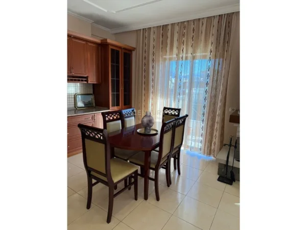 Kamez , jepet me qera Vile 2 Katshe Kati 2, 505 m² 900 €