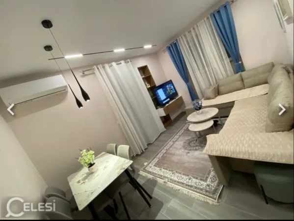 Tirane, jepet me qera apartament 1+1 Kati 1, 60 m² 650 € (Rruga Qamil Guranjaku)