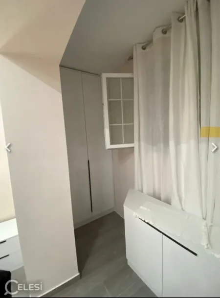 Tirane, jepet me qera apartament 1+1 Kati 1, 60 m² 650 € (Rruga Qamil Guranjaku)