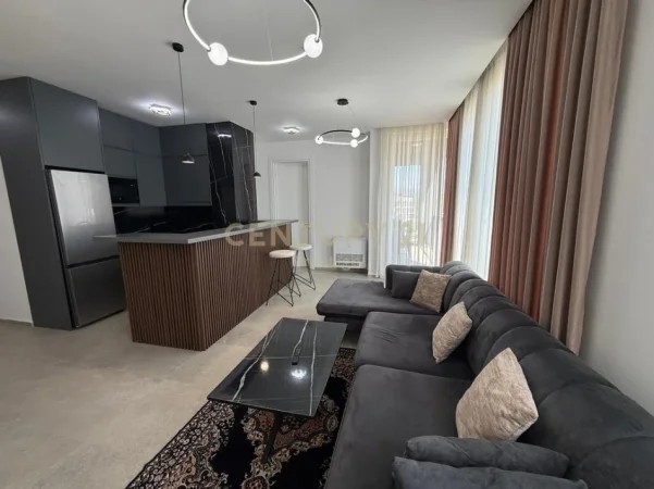 Tirane, jepet me qera apartament 2+1 me post parkimi, Kati 1, 105 m² 1.300 € (Forest Residence)