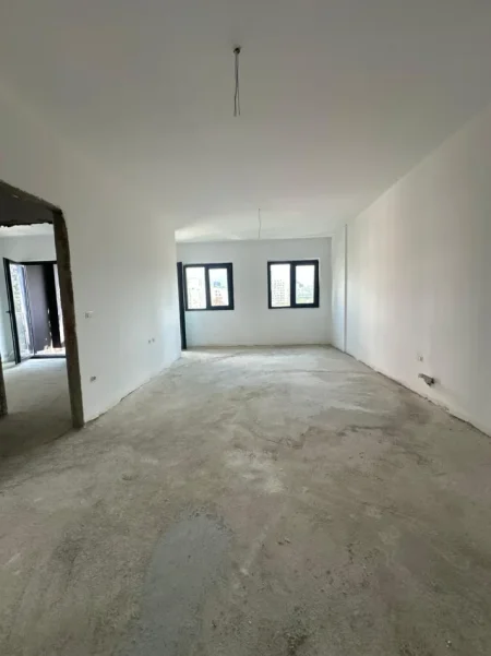 Tirane, shitet apartament 1+1+Ballkon Kati 3, 73 m² 170.000 € (Vasil Shanto)