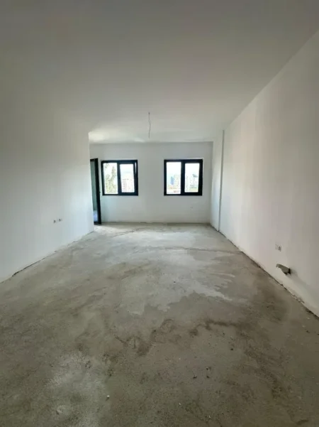 Tirane, shitet apartament 1+1+Ballkon Kati 3, 73 m² 170.000 € (Vasil Shanto)
