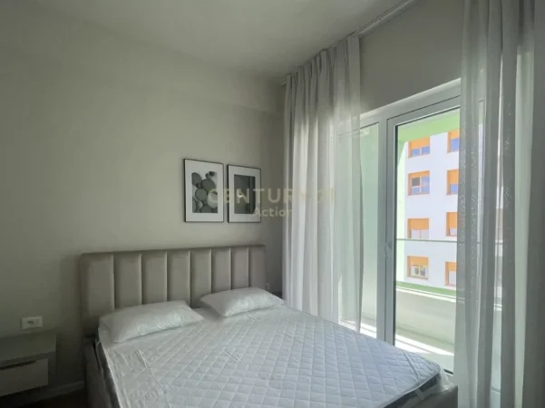 Tirane, jepet me qera apartament 1+1 Kati 8, 47 m² 450 € (Mangalem)