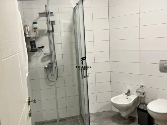 Tirane, jepet me qera apartament 2+1 Kati 4, 90 m² 500 € (YZBERISHT)