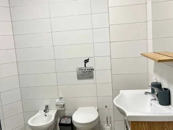 Tirane, jepet me qera apartament 2+1 Kati 4, 90 m² 500 € (YZBERISHT)