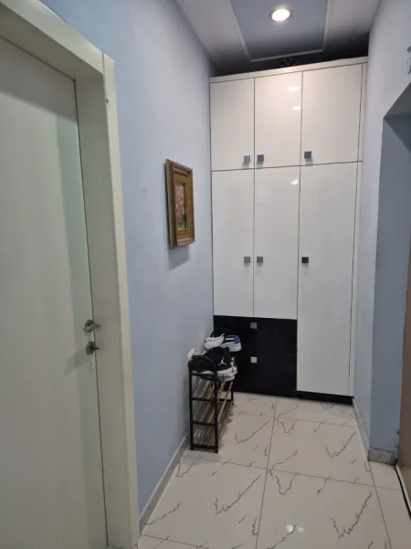 Tirane, jepet me qera apartament 2+1 Kati 6, 90 m² 650 € (MUZEU I SHKENCAVE)