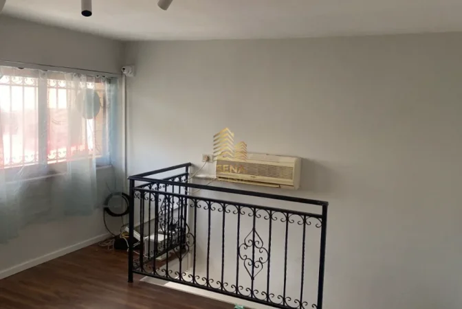 Tirane, jepet me qera ambjent biznesi Kati 0, 32 m² 550 € (Rruga Mine Peza)