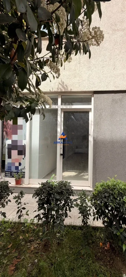Tirane, jepet me qera ambjent biznesi Kati 0, 20 m² 367 € 