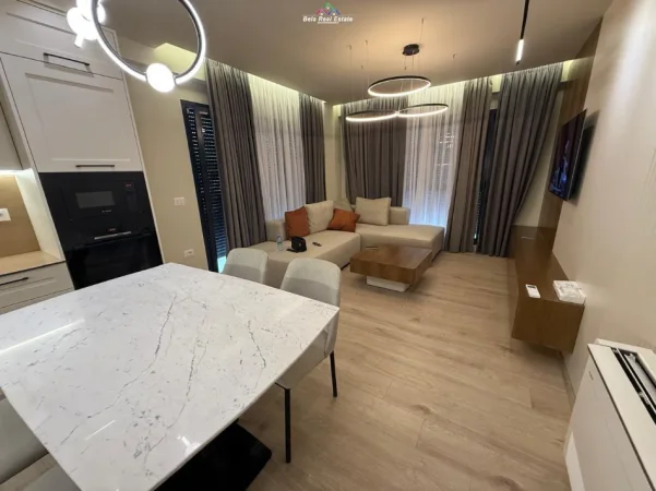 Tirane, jepet me qera apartament 2+1 Kati 6, 95 m² 700 € (xhanfize keko)