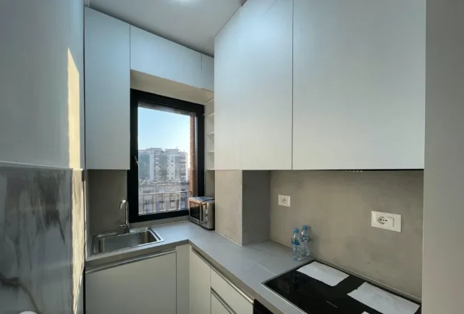 Tirane, jepet me qera apartament 1+1 Kati 5, 62 m² 650 € (ISH TREGU ELEKTRIK)