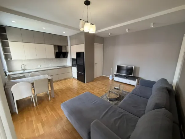Tirane, jepet me qera apartament 2+1 Kati 7, (RRUGA E KAVAJES)