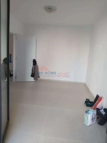 Tirane, jepet me qera zyre Kati 3, 66 m² 550 € (Rruga Kongresi i Manastirit)