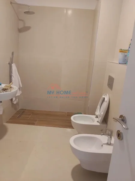 Tirane, jepet me qera zyre Kati 3, 66 m² 550 € (Rruga Kongresi i Manastirit)