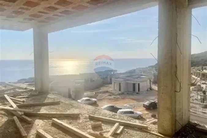 Vlore, shitet 4+1 , 220 m² 1.200.000 € (San Nikolas)