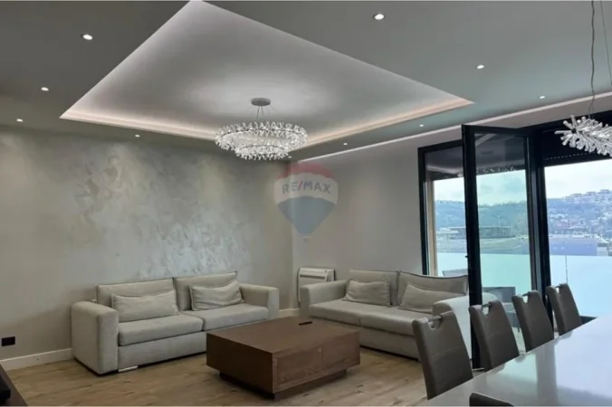 Tirane, shitet 3+1 , 147 m² 495.000 € (Teg)