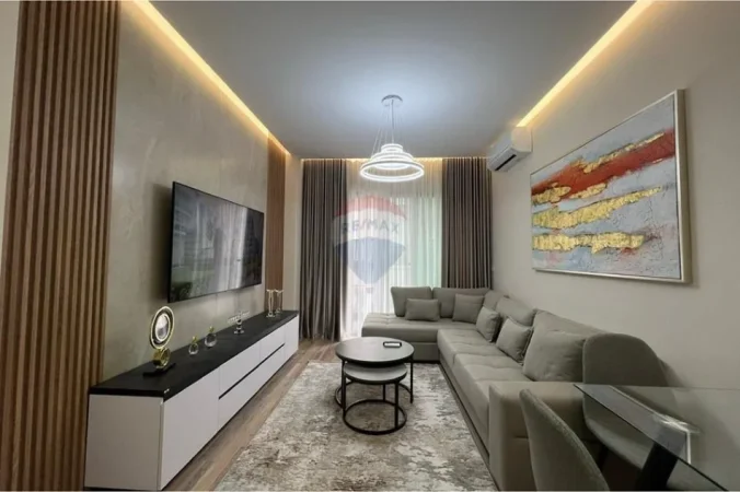 Tirane, jepet me qera apartament 1+1+Ballkon Kati 4, 70 m² 900 € (Rruga e Kosovareve)