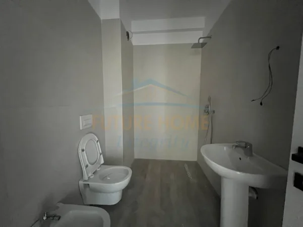 Tirane, shitet apartament 1+1 Kati 3, 69 m² 85.000 € (PASKUQAN , Color Splash)