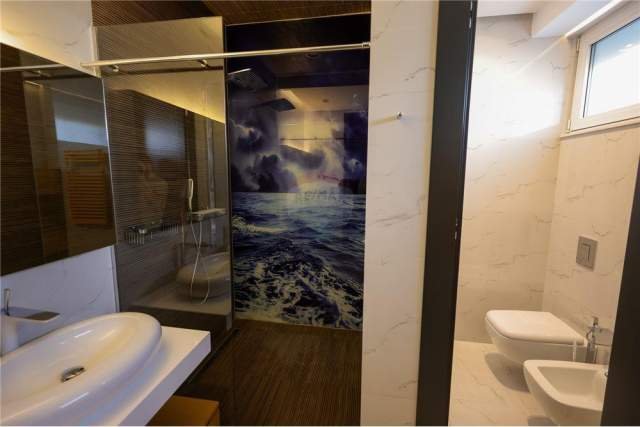 Tirane, shitet Penthouse 5+1+A+BLK Kati 9, 225 m² 940.000 Euro (Kopshti Zologjik)