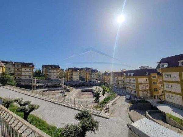 Tirane, shitet apartament Kati 1, 151 m² 226.200 Euro (Residenca LakeLand, Farkë)
