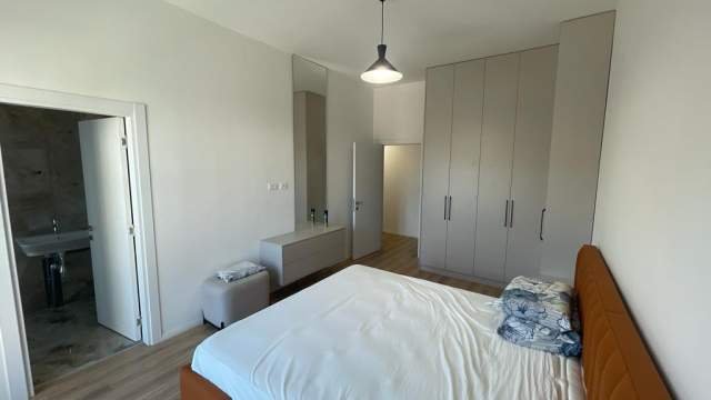 Tirane, jepet me qera apartament Kati 2, 112 m²  (square 21)