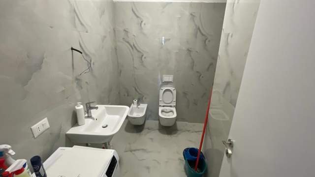 Tirane, jepet me qera apartament Kati 2, 112 m²  (square 21)