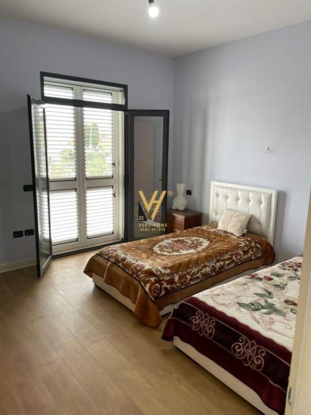 Tirane, shitet Vile 3 Katshe Kati 0, 430 m² 400.000 Euro (Instituti Bujqesor)