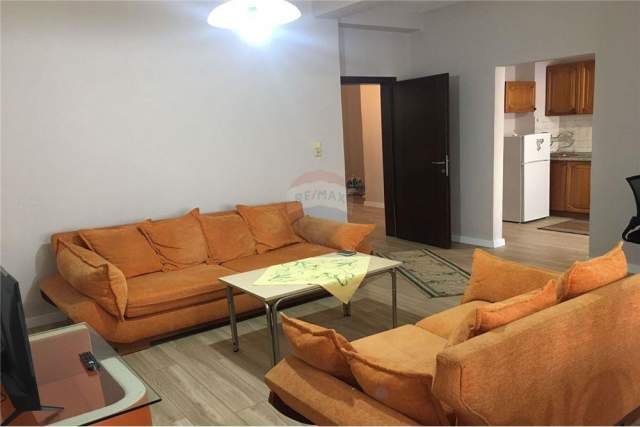 Tirane, jepet me qera apartament 1+1+A+BLK Kati 3, 100 m² 500  (Rruga e Kavajes)